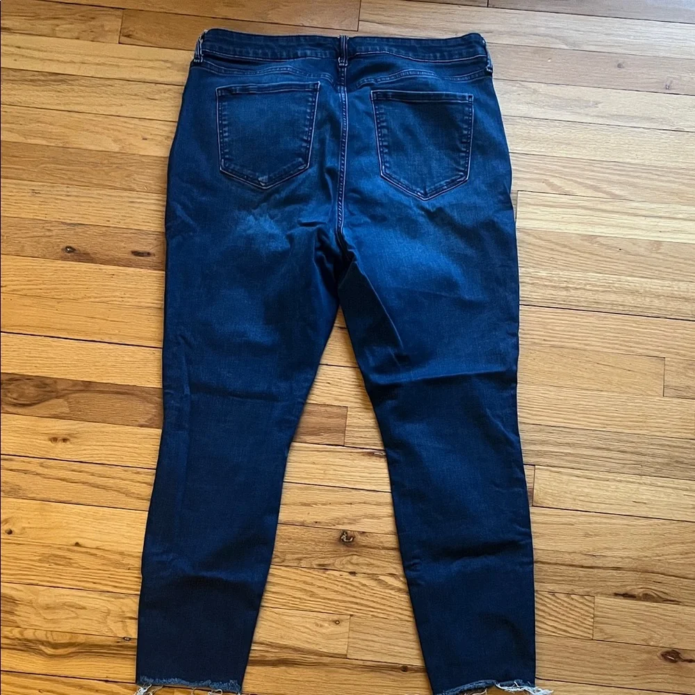 Old Women's Rockstar Jeans - Picture 4 of 5